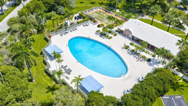 7805 Trent Dr #408, Tamarac, Florida 33321, image 2