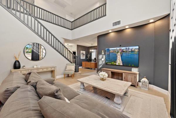 Villa D'Este, 4 Via Angelico, Palm Beach Gardens, Florida 33418, image 3