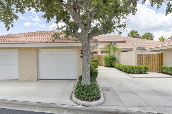 Patio Homes, 119 Old Meadow Way, Palm Beach Gardens, Florida 33418, image 3