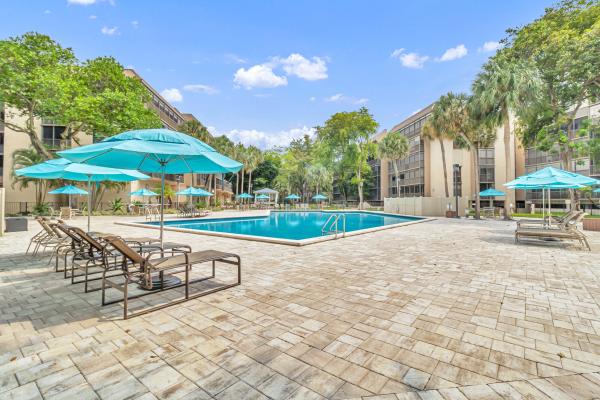 Grandview At Emerald Hills, 2806 N 46th Ave #334D, Hollywood, Florida 33021, image 2