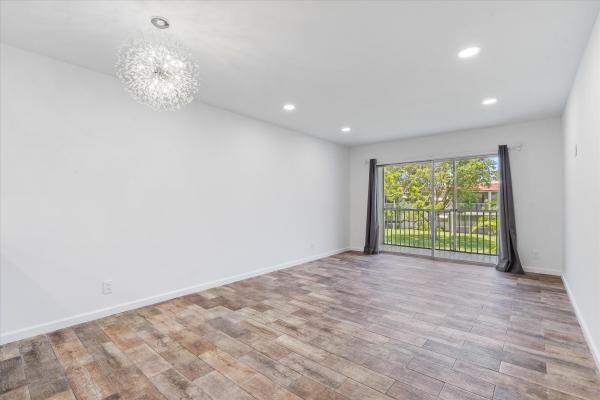 Regis House, 899 SE 2nd Ave #203, Deerfield Beach, Florida 33441, image 2