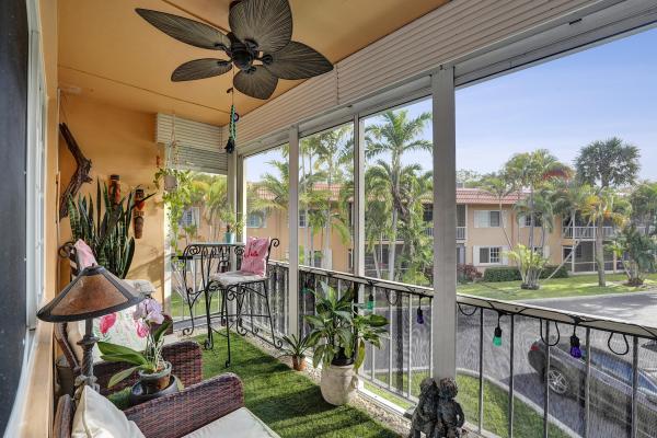Manor Grove Village, 1930 NE 2nd Ave #216L, Wilton Manors, Florida 33305, image 1