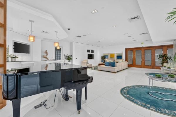 Sapphire, 2821 N Ocean Blvd #503S, Fort Lauderdale, Florida 33308, image 2