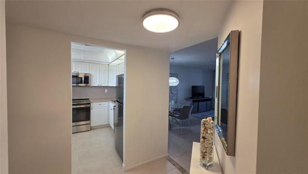 Cypress Chase, 4851 NW 26th Ct #437, Lauderdale Lakes, Florida 33313, image 2