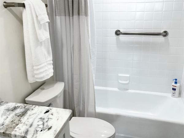 40 NE Plantation Rd #410, Fort Pierce, Florida 34996, image 2