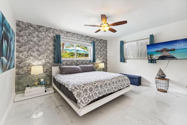 Country Club Homes, 1243 Garfield St, Hollywood, Florida 33019, image 1