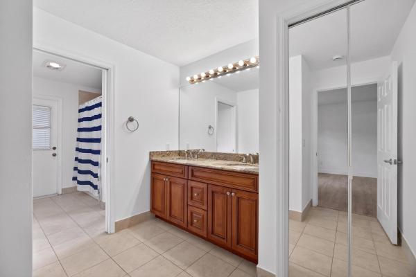 Wiltshire Village Of Greenview Shores 2, 1773 Wiltshire Village Dr, Wellington, Florida 33414, image 2