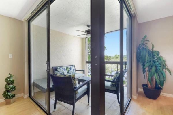 950 Lavers Cir #F309, Delray Beach, Florida 33444, image 1