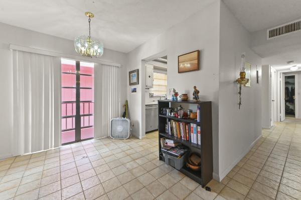 22 Golfs Edge, West Palm Beach, Florida 33417, image 1