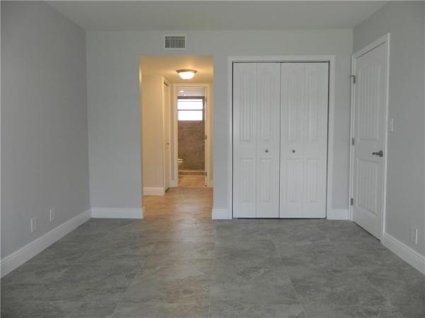 Hillcrest, 4650 Washington St #207, Hollywood, Florida 33021, image 3