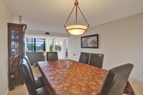 Whitehall Of Pine Island Ridge, 1524 Whitehall Dr #406, Davie, Florida 33324, image 2