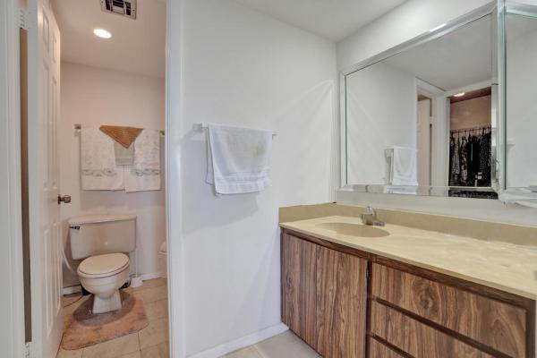 Whitehall Of Pine Island Ridge, 1524 Whitehall Dr #406, Davie, Florida 33324, image 3