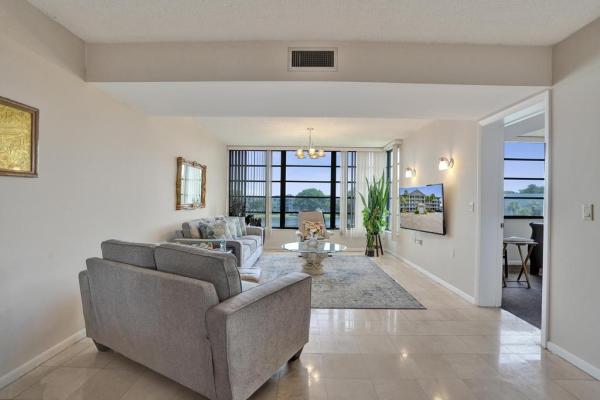 Whitehall Of Pine Island Ridge, 1524 Whitehall Dr #406, Davie, Florida 33324, image 3