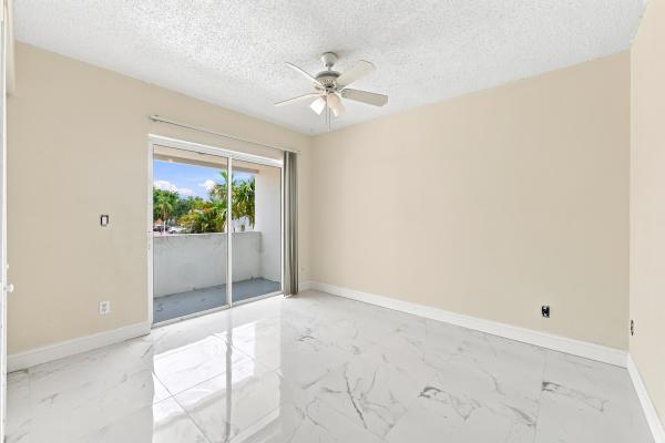 Park Place Townhomes, 5120 Elmhurst Rd #A, West Palm Beach, Florida 33417, image 2