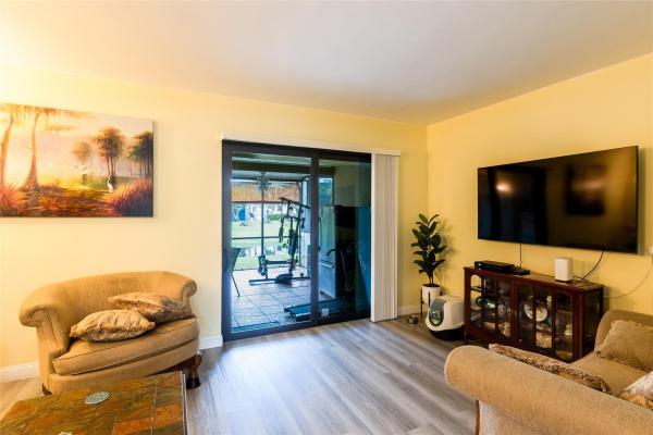 8973 Palm Tree Ln, Pembroke Pines, Florida 33024, image 3
