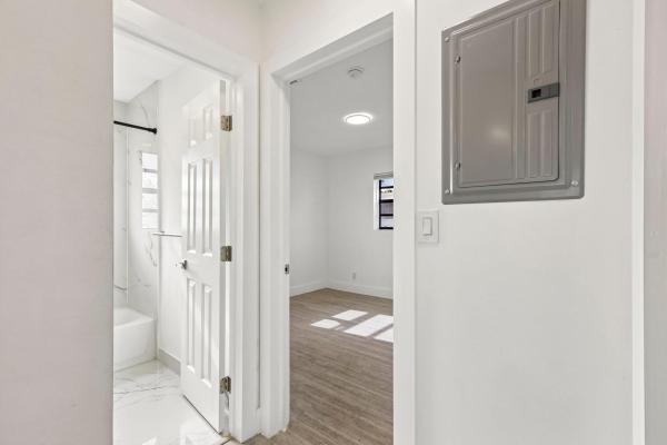 Lauderdale Manors, 1200 NW 19th Ave, Fort Lauderdale, Florida 33311, image 2