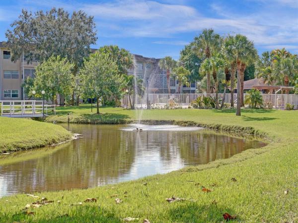 Dahlia Gardens, 5041 W Oakland Park Blvd #111, Lauderdale Lakes, Florida 33313, image 2