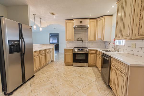 Riverview, 471 SE Lamon Ln, Port St. Lucie, Florida 34983, image 3