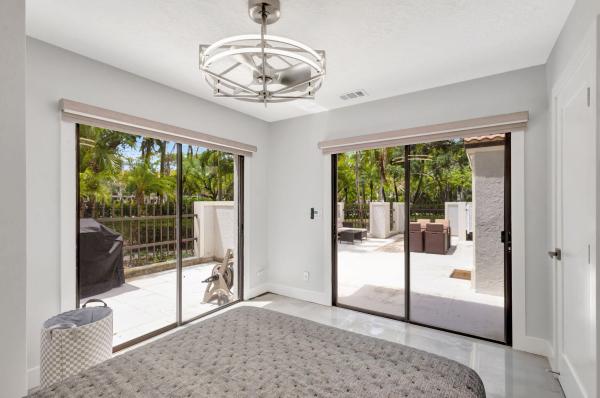 Prestwick Chase, 355 Prestwick Cir #4, Palm Beach Gardens, Florida 33418, image 1