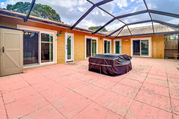 Westwood Gardens, 5796 Golden Eagle Cir, Palm Beach Gardens, Florida 33418, image 3