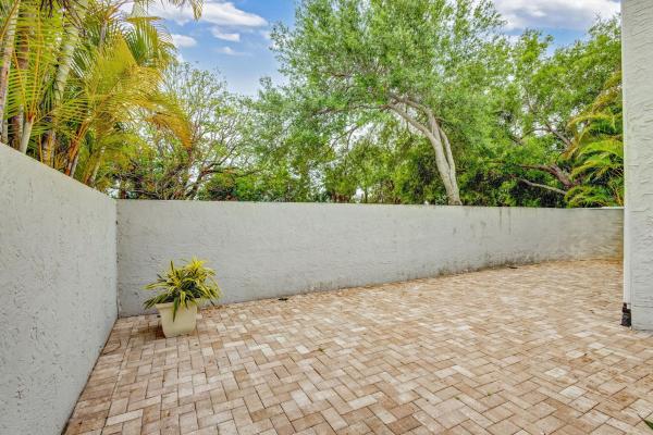 Barclay Club, 7 Wyndham Ln, Palm Beach Gardens, Florida 33418, image 1