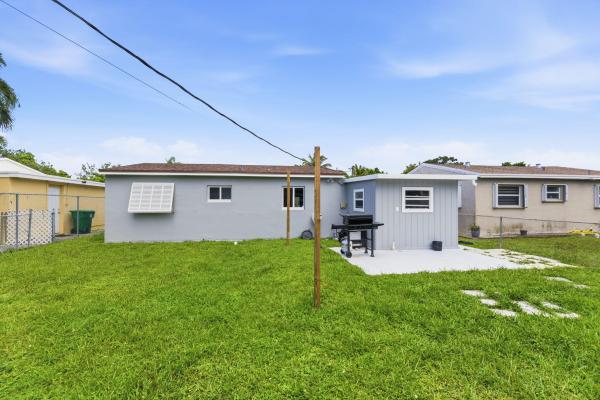 Welwyn Manor, 6273 SW 25th St, Miramar, Florida 33023, image 1