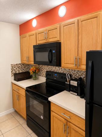 Sherwood Lakes, 2803 28th Ln #106C, Greenacres, Florida 33463, image 2