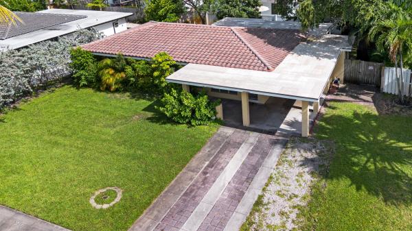 Mary Knoll, 2020 NE 52nd Ct, Fort Lauderdale, Florida 33308, image 2