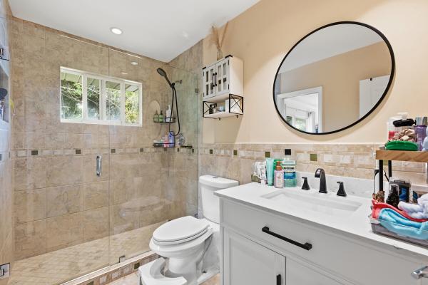 Manor Grove Village, 47 NE 20th Ct #1H, Wilton Manors, Florida 33305, image 3