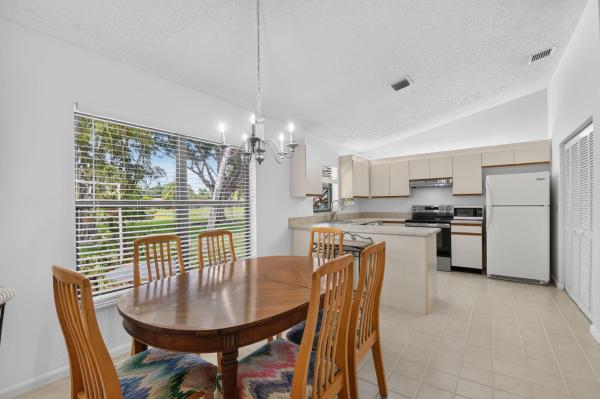 Tradewinds At Dos Lagos, 51 Via De Casas Norte, Boynton Beach, Florida 33426, image 3