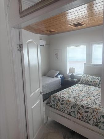 Flamingo Park, 630 Claremore Dr, West Palm Beach, Florida 33401, image 2