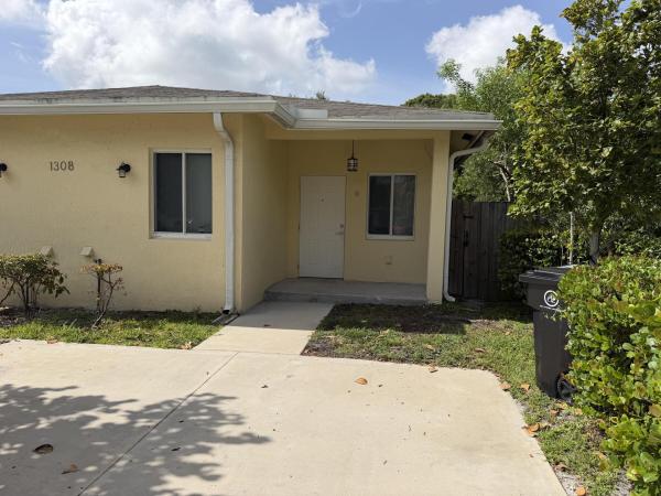 Tango Village, 1308 NW 3rd St, Fort Lauderdale, Florida 33311, image 3