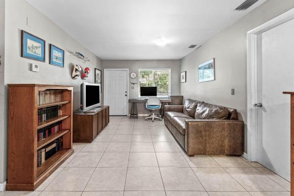 Sunshine Park, 417 Upland Rd, West Palm Beach, Florida 33401, image 2