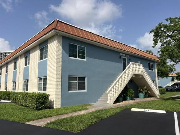 Manor Grove Village, 124 NE 19th Ct #102B, Wilton Manors, Florida 33305, image 3