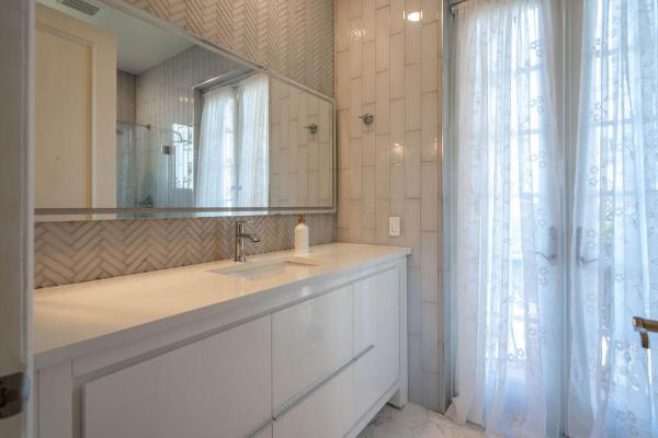Lighthouse Point Residential, 2530 NE 31st Ct, Lighthouse Point, Florida 33064, image 1