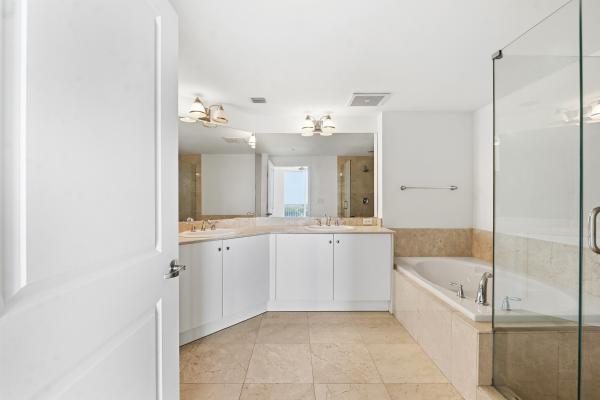 Casa Costa, 450 N Federal Hwy #911, Boynton Beach, Florida 33435, image 2