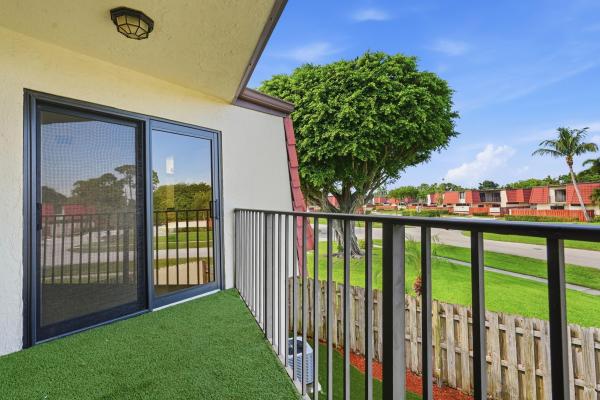 Somerset, 3801 Victoria Dr, West Palm Beach, Florida 33406, image 3