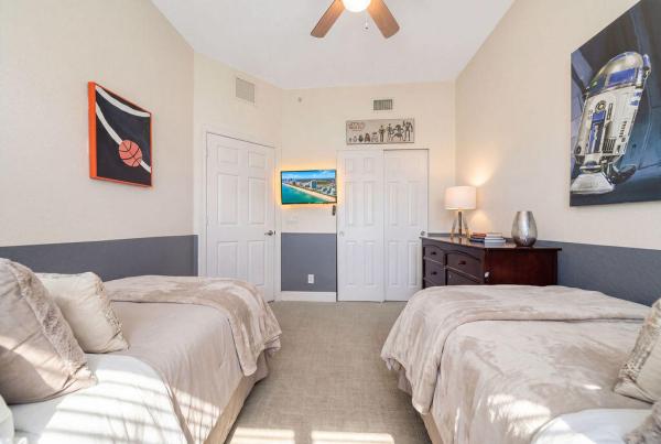 Orchid Grove, 261 SW 6th Pl, Pompano Beach, Florida 33060, image 2