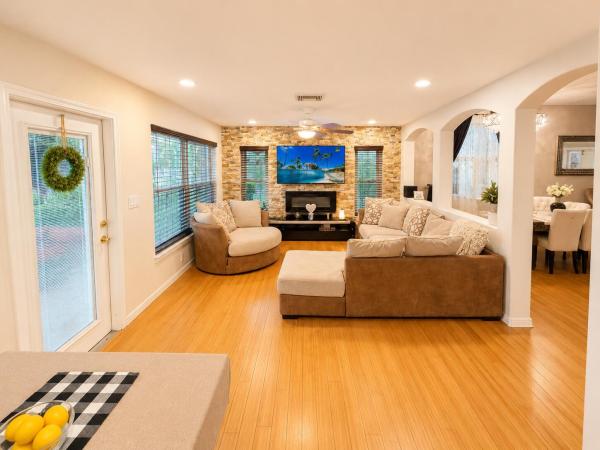 6461 Willoughby Cir, Lake Worth, Florida 33463, image 1