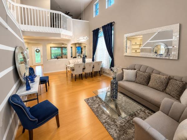 6461 Willoughby Cir, Lake Worth, Florida 33463, image 3
