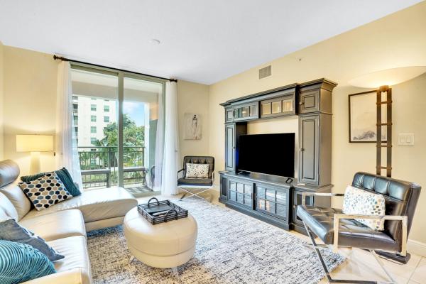 610 Clematis, 610 Clematis St #401, West Palm Beach, Florida 33401, image 1
