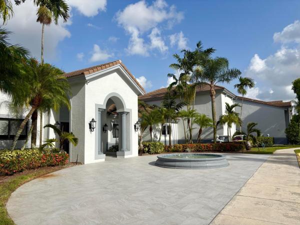 Royal Grand, 2640 S University Dr #127, Davie, Florida 33328, image 3