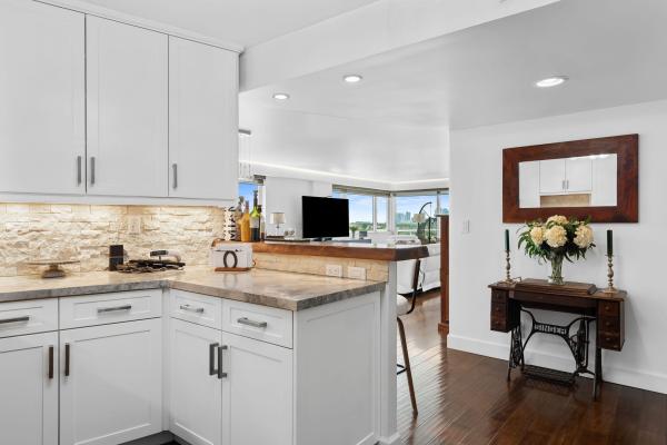 Maya Marca, 3000 Holiday Dr #905, Fort Lauderdale, Florida 33316, image 1