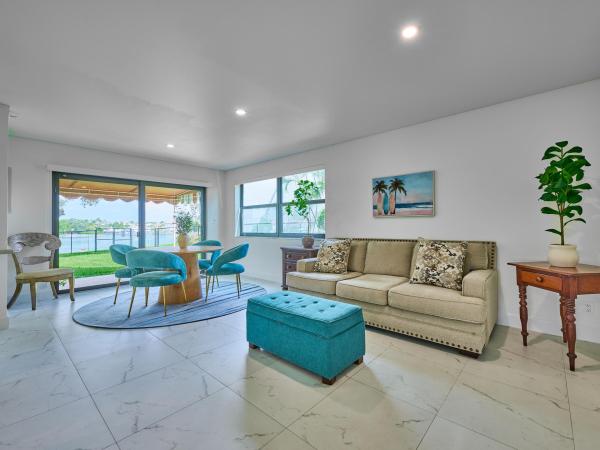 Everglades, 374 Golfview Rd #106, North Palm Beach, Florida 33408, image 3