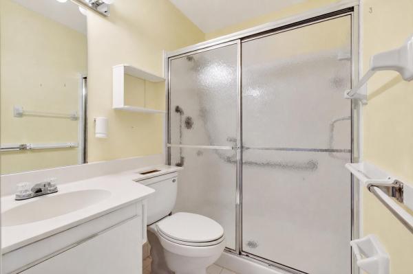 Bridgeview, 5241 Privet Pl #B, Delray Beach, Florida 33484, image 2