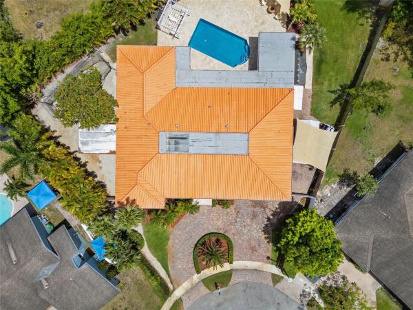 Bonaventure Lakes, 16686 Golfview Dr, Weston, Florida 33326, image 2