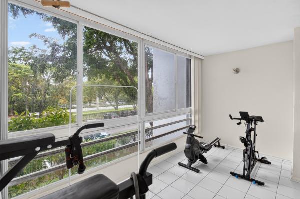 Plantation Royal, 6903 Cypress Rd #B23, Plantation, Florida 33317, image 2
