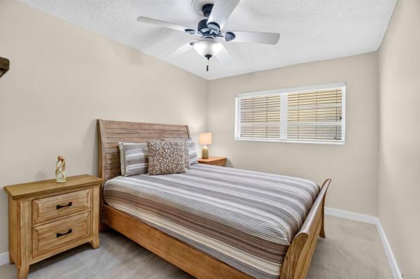 Hampshire Gardens, 2430 S Federal Hwy #20, Boynton Beach, Florida 33435, image 2