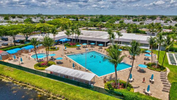 Monaco At Kings Point, 212 Monaco E, Delray Beach, Florida 33446, image 3