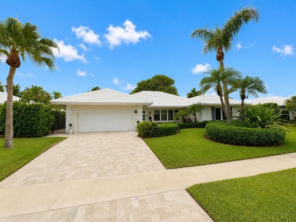 Camino Gardens, 1111 SW Pepperridge Ter, Boca Raton, Florida 33486, image 1